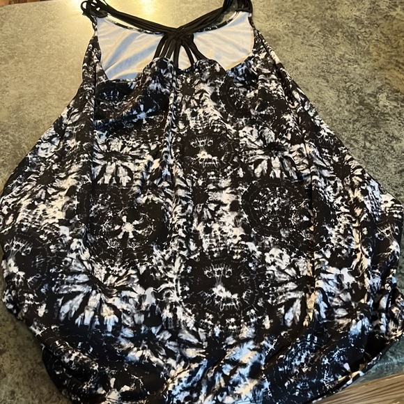 Apt 9 swim cover up - Picture 3 of 7